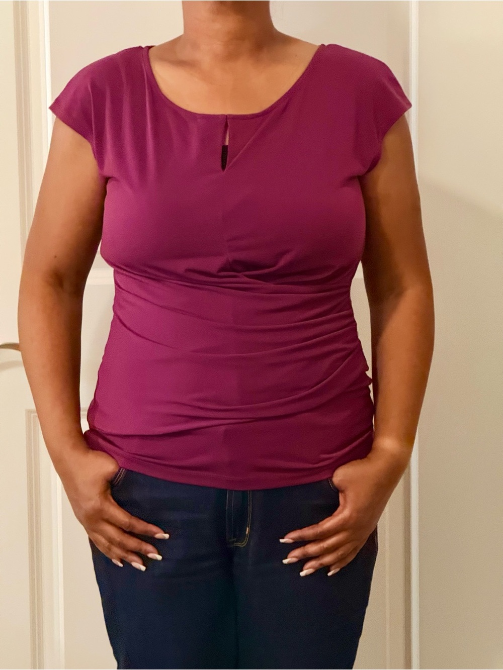 New York & Company Scoop Neck Ruched Cap Sleeve Top in Plum